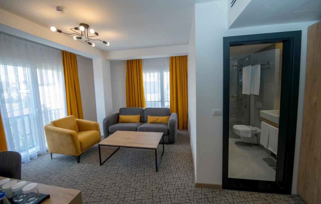 City Inn Приштина Экстерьер фото