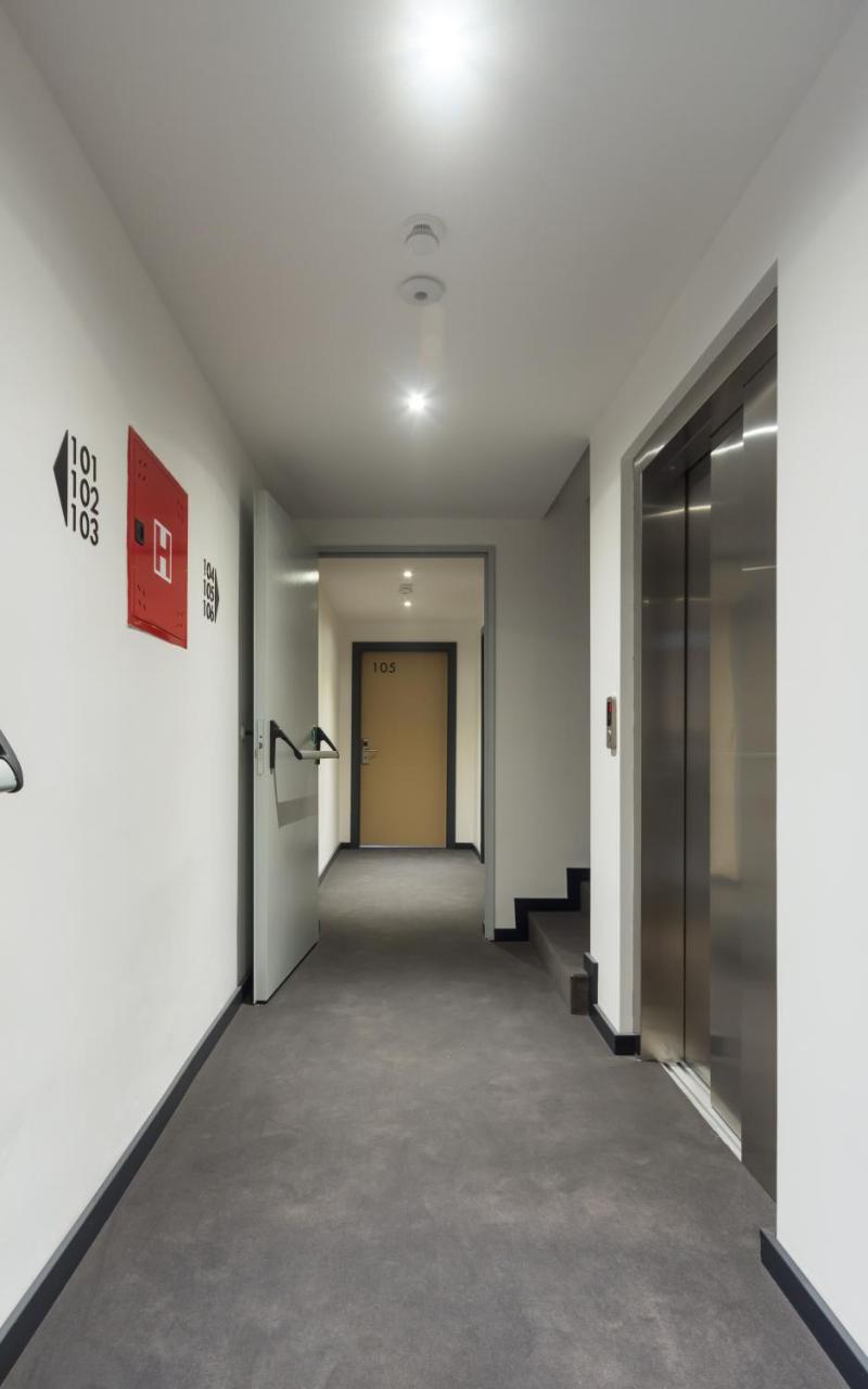 City Inn Приштина Экстерьер фото