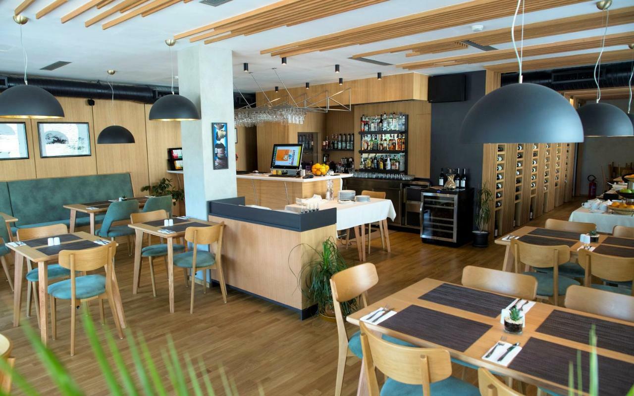 City Inn Приштина Экстерьер фото